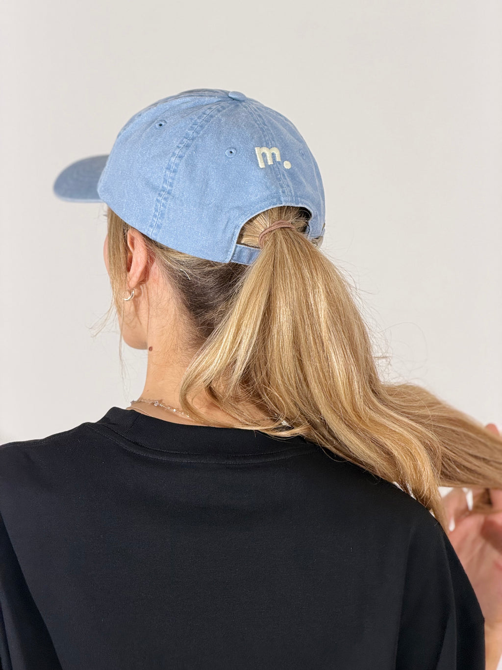 Vintage Light Blue Baseball Cap | MOMNT